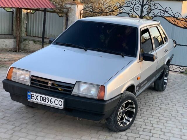 Серый ВАЗ 21099, объемом двигателя 1.6 л и пробегом 230 тыс. км за 2300 $, фото 1 на Automoto.ua