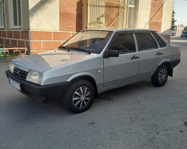 Серый ВАЗ 21099, объемом двигателя 1.6 л и пробегом 130 тыс. км за 2500 $, фото 1 на Automoto.ua