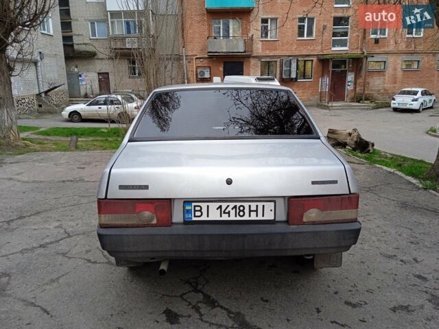 Серый ВАЗ 21099, объемом двигателя 1.5 л и пробегом 267 тыс. км за 2000 $, фото 1 на Automoto.ua