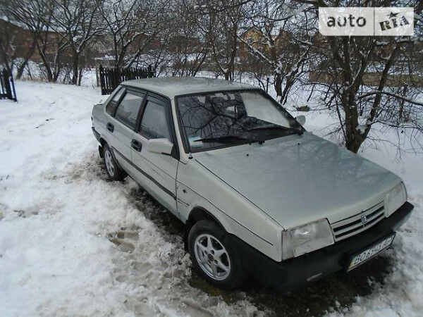 Сірий ВАЗ 21099, об'ємом двигуна 1.5 л та пробігом 125 тис. км за 1500 $, фото 1 на Automoto.ua