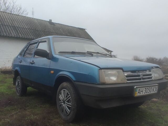 Синий ВАЗ 21099, объемом двигателя 1 л и пробегом 12 тыс. км за 558 $, фото 1 на Automoto.ua