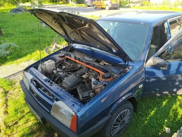 Синий ВАЗ 21099, объемом двигателя 1.6 л и пробегом 203 тыс. км за 1300 $, фото 1 на Automoto.ua