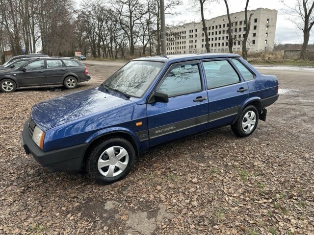 Синий ВАЗ 21099, объемом двигателя 1.6 л и пробегом 208 тыс. км за 2200 $, фото 1 на Automoto.ua
