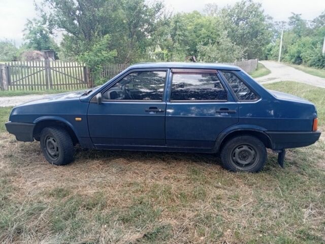 Синий ВАЗ 21099, объемом двигателя 1.6 л и пробегом 250 тыс. км за 959 $, фото 1 на Automoto.ua