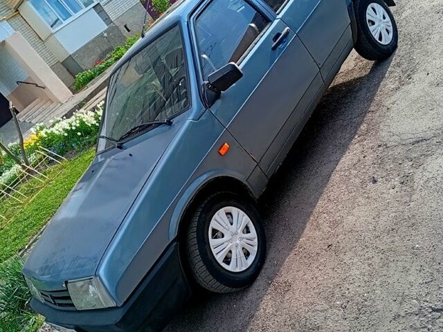 Синий ВАЗ 21099, объемом двигателя 1.5 л и пробегом 0 тыс. км за 900 $, фото 1 на Automoto.ua