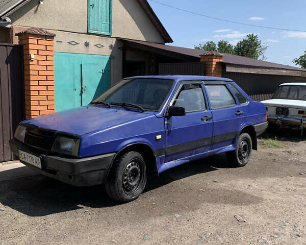 Синий ВАЗ 21099, объемом двигателя 0 л и пробегом 287 тыс. км за 600 $, фото 1 на Automoto.ua