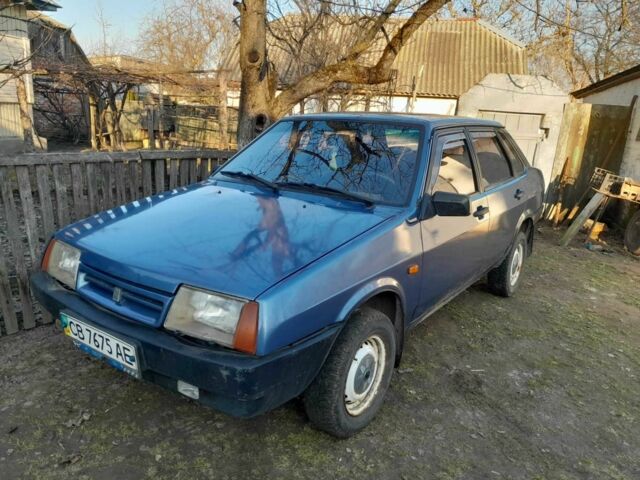 Синий ВАЗ 21099, объемом двигателя 1.5 л и пробегом 260 тыс. км за 1000 $, фото 1 на Automoto.ua