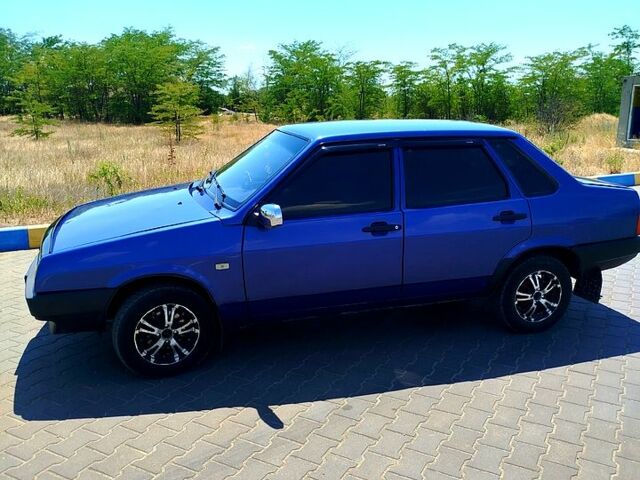 Синий ВАЗ 21099, объемом двигателя 1.5 л и пробегом 0 тыс. км за 1350 $, фото 1 на Automoto.ua