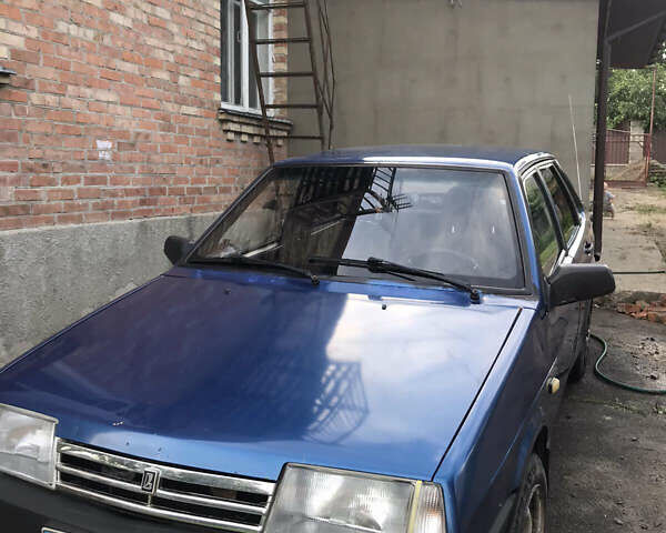 Синий ВАЗ 21099, объемом двигателя 1.5 л и пробегом 65 тыс. км за 700 $, фото 1 на Automoto.ua