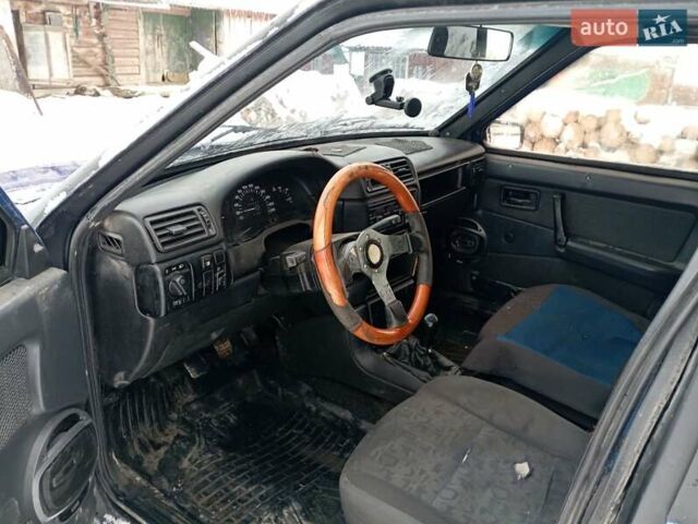 Синий ВАЗ 21099, объемом двигателя 1.5 л и пробегом 111 тыс. км за 450 $, фото 1 на Automoto.ua