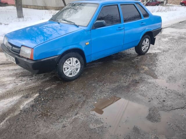 Синий ВАЗ 21099, объемом двигателя 1.5 л и пробегом 182 тыс. км за 850 $, фото 1 на Automoto.ua