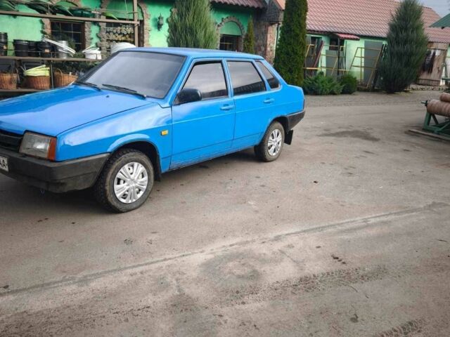Синий ВАЗ 21099, объемом двигателя 1.5 л и пробегом 93 тыс. км за 1000 $, фото 1 на Automoto.ua