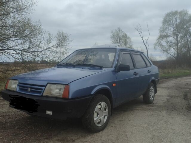 Синий ВАЗ 21099, объемом двигателя 1.5 л и пробегом 60 тыс. км за 1500 $, фото 1 на Automoto.ua