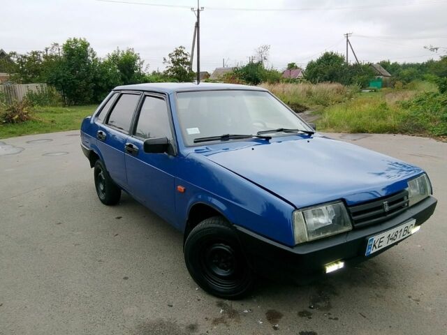 Синий ВАЗ 21099, объемом двигателя 1.5 л и пробегом 450 тыс. км за 1351 $, фото 1 на Automoto.ua