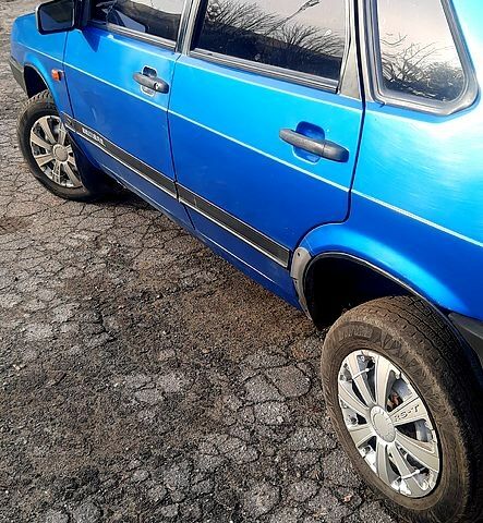 Синій ВАЗ 21099, об'ємом двигуна 1.5 л та пробігом 0 тис. км за 1200 $, фото 1 на Automoto.ua