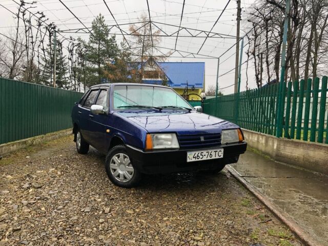 Синий ВАЗ 21099, объемом двигателя 1.5 л и пробегом 300 тыс. км за 750 $, фото 1 на Automoto.ua