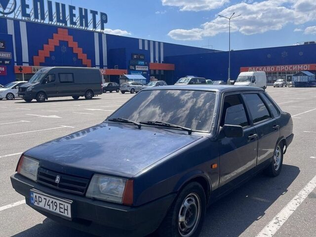 Синий ВАЗ 21099, объемом двигателя 1.6 л и пробегом 295 тыс. км за 828 $, фото 1 на Automoto.ua