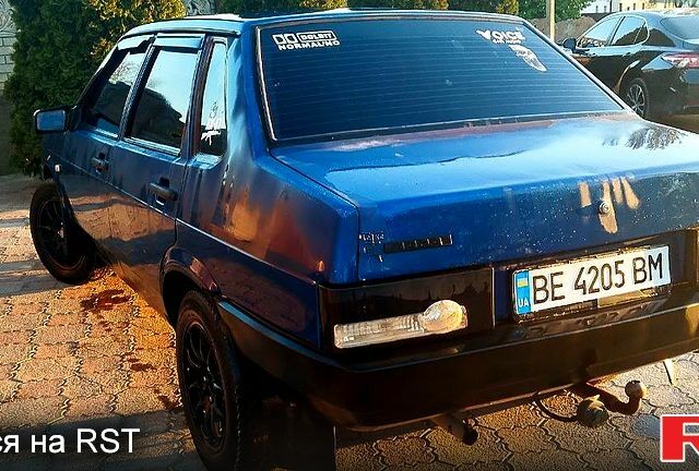 Синий ВАЗ 21099, объемом двигателя 1.5 л и пробегом 264 тыс. км за 1300 $, фото 1 на Automoto.ua