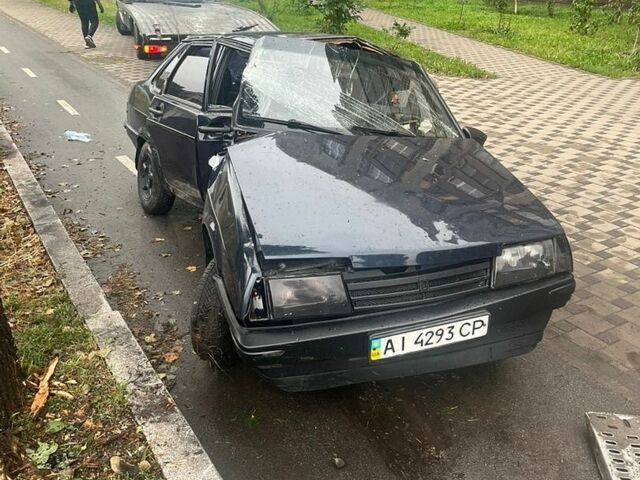 Синий ВАЗ 21099, объемом двигателя 1.5 л и пробегом 300 тыс. км за 500 $, фото 1 на Automoto.ua