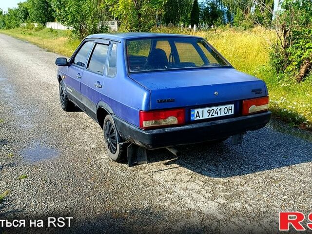 Синий ВАЗ 21099, объемом двигателя 1.5 л и пробегом 333 тыс. км за 750 $, фото 1 на Automoto.ua