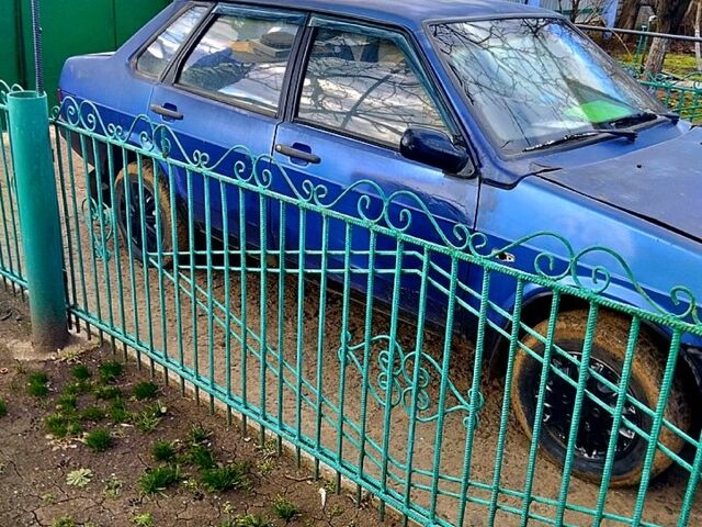 Синий ВАЗ 21099, объемом двигателя 1.5 л и пробегом 400 тыс. км за 550 $, фото 1 на Automoto.ua