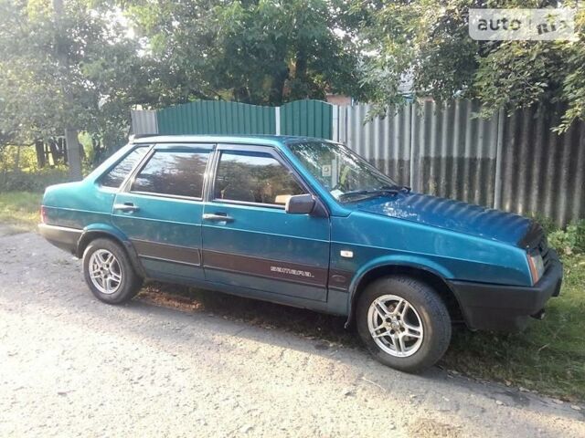 Синий ВАЗ 21099, объемом двигателя 1.5 л и пробегом 300 тыс. км за 1700 $, фото 1 на Automoto.ua