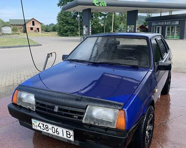 Синий ВАЗ 21099, объемом двигателя 1.5 л и пробегом 110 тыс. км за 1400 $, фото 1 на Automoto.ua