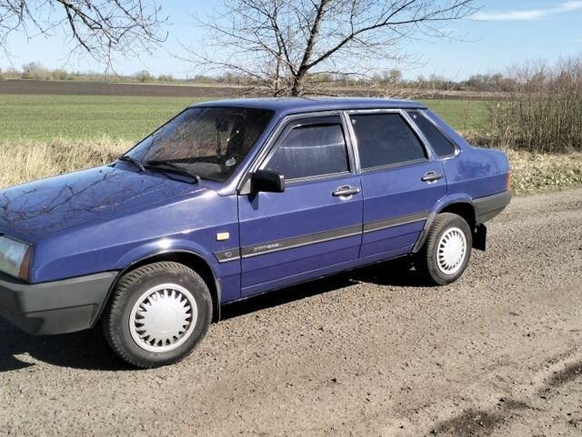 Синій ВАЗ 21099, об'ємом двигуна 1.5 л та пробігом 270 тис. км за 1650 $, фото 1 на Automoto.ua