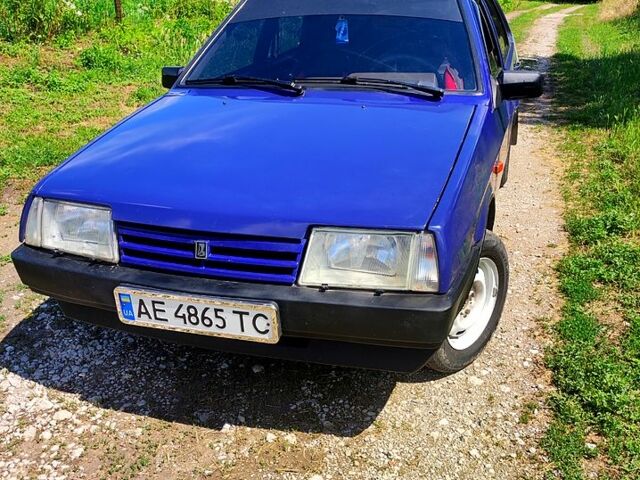 Синий ВАЗ 21099, объемом двигателя 1.5 л и пробегом 307 тыс. км за 1300 $, фото 1 на Automoto.ua