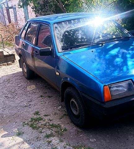 Синий ВАЗ 21099, объемом двигателя 1.5 л и пробегом 360 тыс. км за 950 $, фото 1 на Automoto.ua