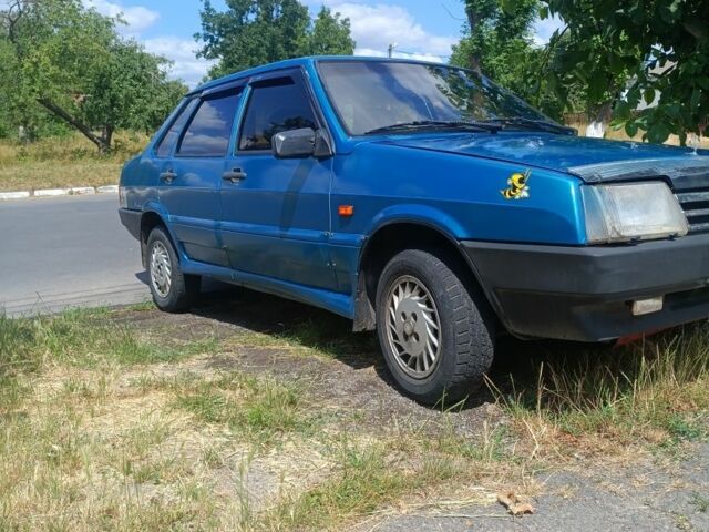 Синий ВАЗ 21099, объемом двигателя 1.5 л и пробегом 200 тыс. км за 1100 $, фото 1 на Automoto.ua