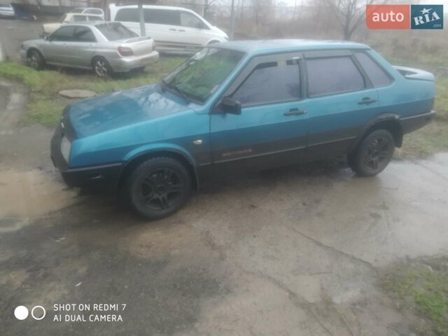 Синий ВАЗ 21099, объемом двигателя 1.5 л и пробегом 100 тыс. км за 1350 $, фото 1 на Automoto.ua