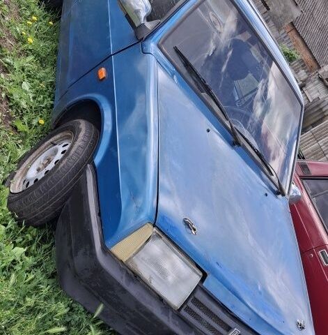 Синий ВАЗ 21099, объемом двигателя 1.5 л и пробегом 200 тыс. км за 800 $, фото 1 на Automoto.ua
