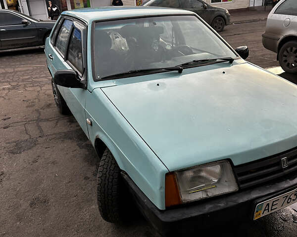 Синий ВАЗ 21099, объемом двигателя 1.5 л и пробегом 300 тыс. км за 1000 $, фото 1 на Automoto.ua