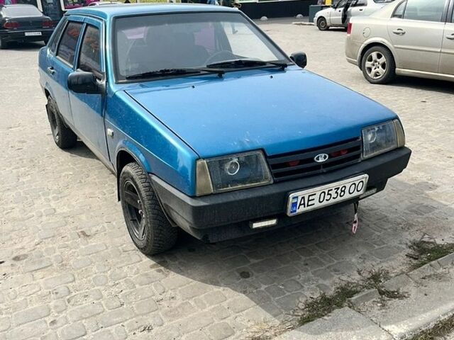 Синий ВАЗ 21099, объемом двигателя 1.5 л и пробегом 374 тыс. км за 1800 $, фото 1 на Automoto.ua