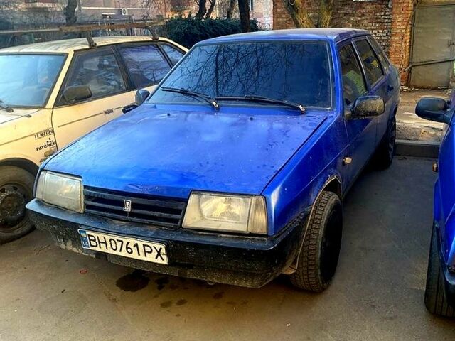 Синий ВАЗ 21099, объемом двигателя 1.5 л и пробегом 256 тыс. км за 1400 $, фото 1 на Automoto.ua