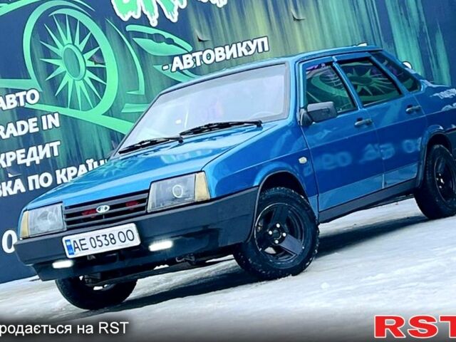 Синий ВАЗ 21099, объемом двигателя 1.5 л и пробегом 374 тыс. км за 1600 $, фото 1 на Automoto.ua