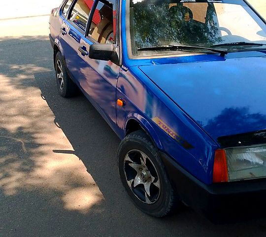 Синий ВАЗ 21099, объемом двигателя 1.5 л и пробегом 150 тыс. км за 1400 $, фото 1 на Automoto.ua