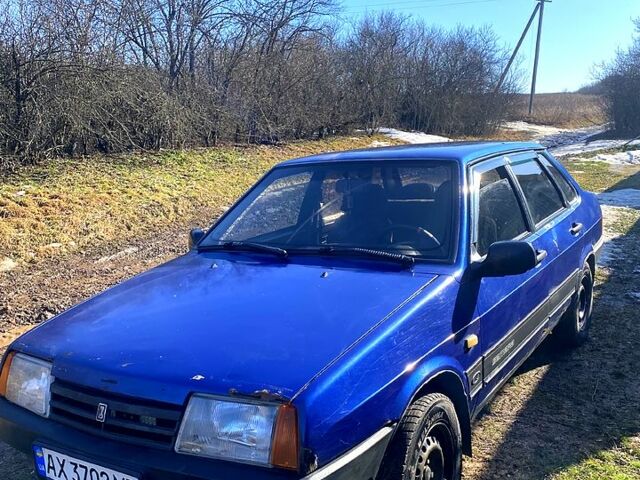 Синий ВАЗ 21099, объемом двигателя 1.5 л и пробегом 317 тыс. км за 1300 $, фото 1 на Automoto.ua