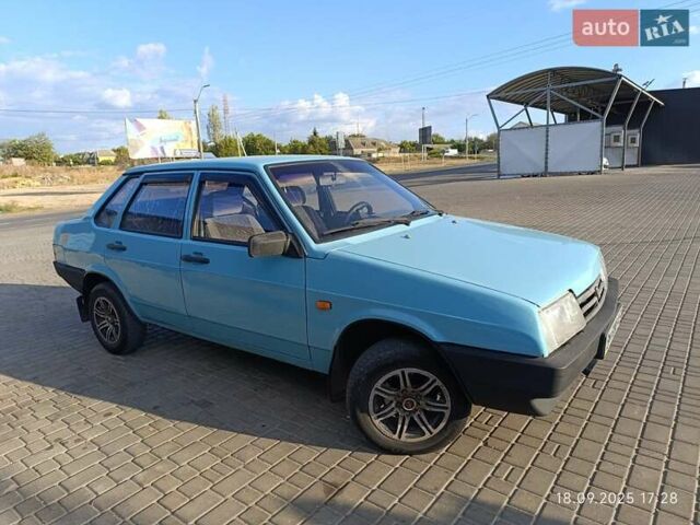 Синий ВАЗ 21099, объемом двигателя 1.5 л и пробегом 220 тыс. км за 1400 $, фото 1 на Automoto.ua