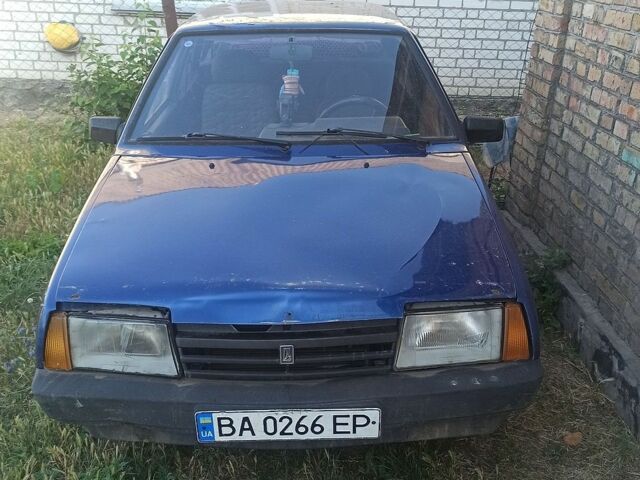 Синий ВАЗ 21099, объемом двигателя 1.5 л и пробегом 130 тыс. км за 750 $, фото 1 на Automoto.ua