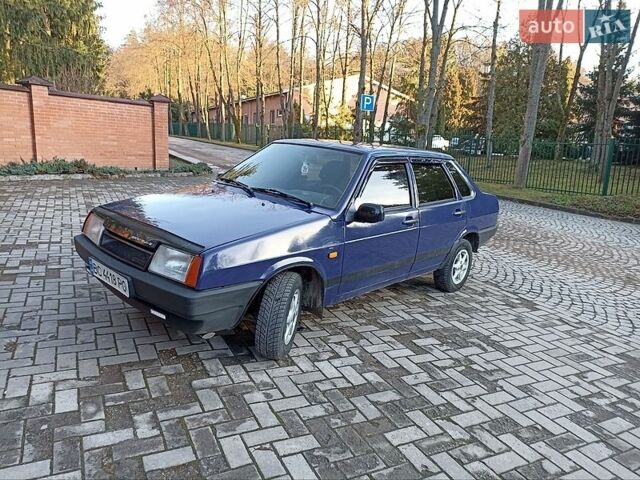 Синий ВАЗ 21099, объемом двигателя 1.5 л и пробегом 173 тыс. км за 1100 $, фото 1 на Automoto.ua