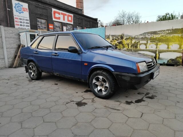 Синий ВАЗ 21099, объемом двигателя 1.5 л и пробегом 250 тыс. км за 1301 $, фото 1 на Automoto.ua