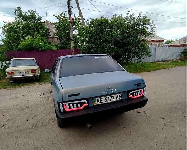 Синий ВАЗ 21099, объемом двигателя 1.5 л и пробегом 200 тыс. км за 1000 $, фото 1 на Automoto.ua
