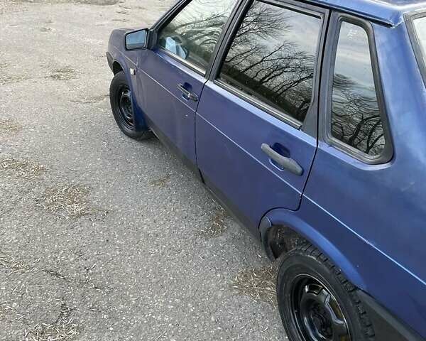 Синий ВАЗ 21099, объемом двигателя 1.5 л и пробегом 313 тыс. км за 850 $, фото 1 на Automoto.ua