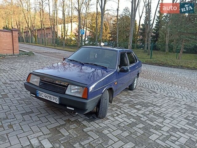 Синий ВАЗ 21099, объемом двигателя 1.5 л и пробегом 173 тыс. км за 1050 $, фото 1 на Automoto.ua