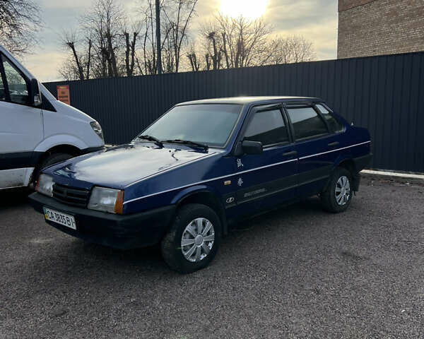 Синий ВАЗ 21099, объемом двигателя 1.5 л и пробегом 180 тыс. км за 800 $, фото 1 на Automoto.ua