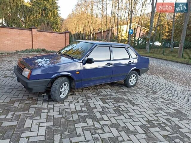 Синий ВАЗ 21099, объемом двигателя 1.5 л и пробегом 173 тыс. км за 1400 $, фото 1 на Automoto.ua