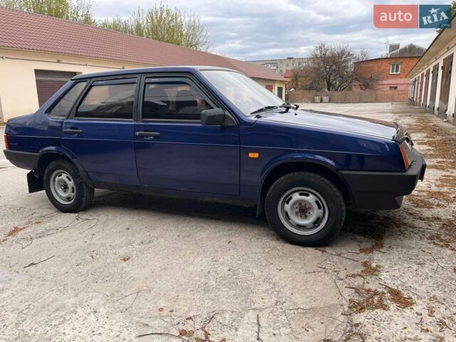 Синий ВАЗ 21099, объемом двигателя 1.5 л и пробегом 187 тыс. км за 1300 $, фото 1 на Automoto.ua