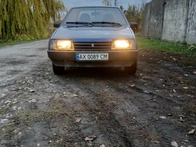 ВАЗ 21099 2003 в Пятихатках на Automoto.ua Синий ВАЗ 21099, объемом двигателя 1 л и пробегом 100 тыс. км за 764 $, фото 1 на Automoto.ua